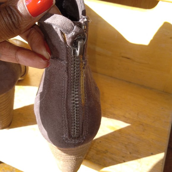 Expresso brown vegan suede booties - Picture 3 of 7